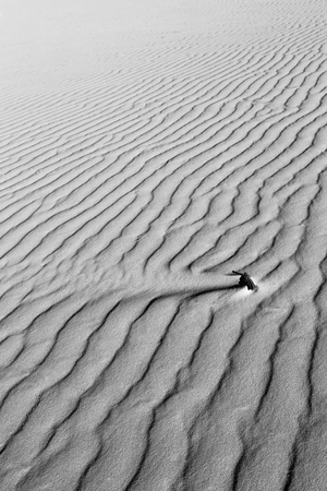 Simple sand dune backgroundの写真素材