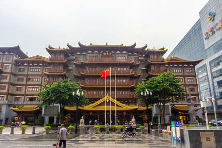 GUANGZHOU, CHINA, 18 NOVEMBER 2019: Big Buddha Temple of Guangzhouのeditorial素材