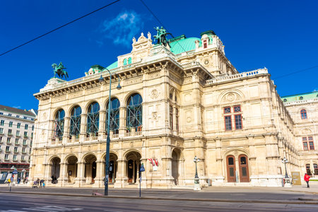 VIENNA, AUSTRIA, FEBRUARY 19 2022: View of the Opera Houseのeditorial素材