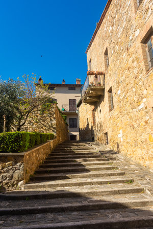 San Quirico d'Orcia, Italy, 16 April 2022: View of the medieval townのeditorial素材