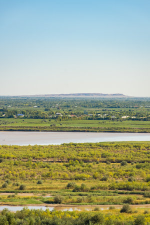 View of the Turkmenistan and Uzbekistan border with the Amu Darya river.の写真素材