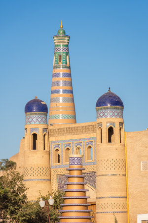 Minaret and gate of the Khiva Walls, Uzbekistanの写真素材