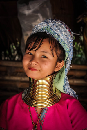 Long Neck Woman, Karen Tribe, Ban Nai Soi, Thailandのeditorial素材