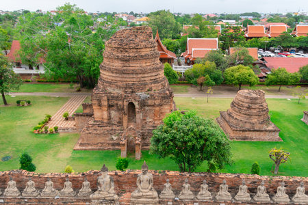 architectural element of the Wat Mahatat in the town of Ayutthaya, in Thailandの写真素材