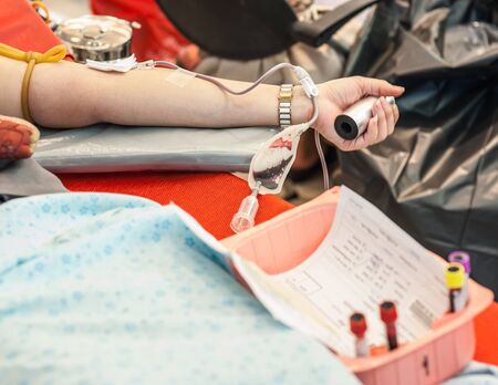 people donate blood のeditorial素材