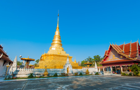 golden budha templeの写真素材