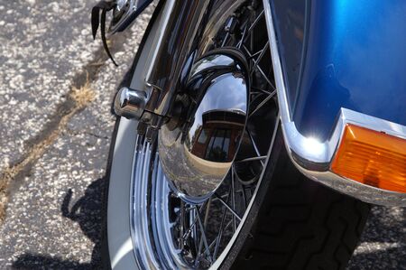 Motorcycle front wheel