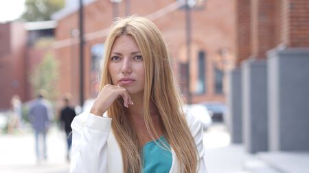 Thinking Pensive Girl, Brainstormingの写真素材