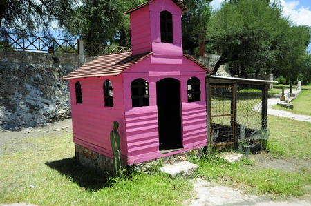 view of a pink house in Queretaro, Mexicoの写真素材