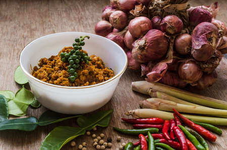Stir Fried Pork with yellow curry pastekhawkling.Thai food.の写真素材