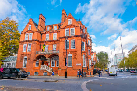 London, UK â May 28.2020: Victoria is an area of central London in the City of Westminster. It is named Victoria Station, which is a major transport hub.のeditorial素材