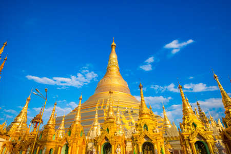 YANGON,MYANMAR-MARCH 15.2017: Buddhist Pilgrims in the Shwedagon Pagoda at night. It is the most sacred Buddhist pagoda for the Burmese.のeditorial素材