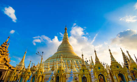 YANGON,MYANMAR-MARCH 15.2017: Buddhist Pilgrims in the Shwedagon Pagoda at night. It is the most sacred Buddhist pagoda for the Burmese.のeditorial素材