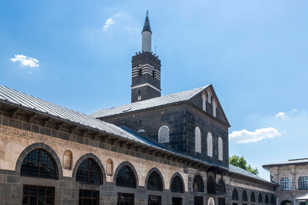 Diyarbakir Ulu Mosque, located in Turkey, is a historical monument located on the walls of Diyarbakir Castle, to the west of the axis connecting the Harput Gate and the Mardin Gate.のeditorial素材