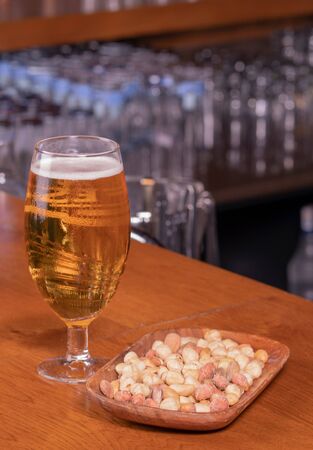 beer an nutsの写真素材