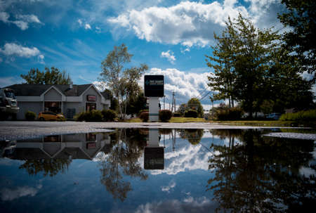 Blue Sky reflectionsのeditorial素材