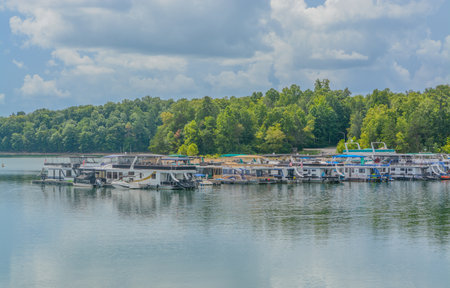 A marina on Laurel River Lake in Daniel Boone National Forest, Corbin, Kentuckyのeditorial素材