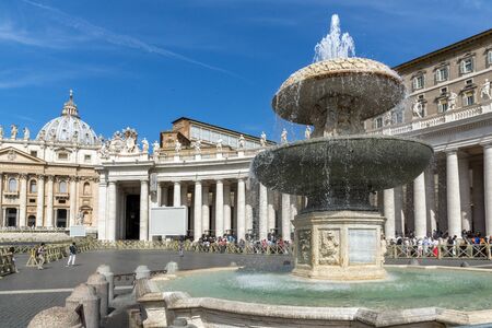 ROME, ITALY - JUNE 23, 2017: Tourists visit Saint Peter's Square and St. Peter's Basilica in Rome, Vatican, Italyのeditorial素材