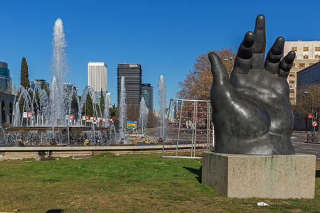 MADRID, SPAIN - JANUARY 21, 2018:  Plaza San Juan de la cruz at Paseo de la Castellana street in City of Madrid, Spainのeditorial素材