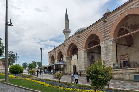 EDIRNE, TURKEY - MAY 26, 2018:  Eski Camii Mosque in the center of city of Edirne,  East Thrace, Turkeyのeditorial素材