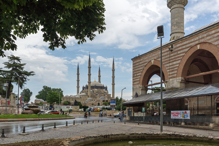 EDIRNE, TURKEY - MAY 26, 2018:  Eski Camii Mosque in the center of city of Edirne,  East Thrace, Turkeyのeditorial素材