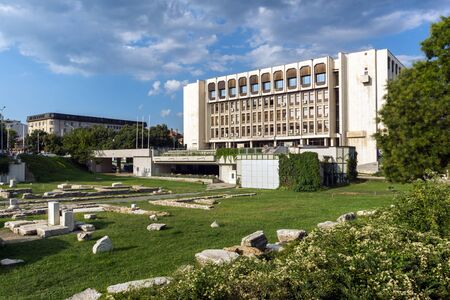 STARA ZAGORA, BULGARIA - AUGUST 5, 2018: Regional Library and Ruins of Roman city Augusta Traiana in the center of city of Stara Zagora, Bulgariaのeditorial素材