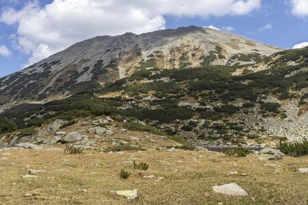 Autumn Panorama of Fish Banderitsa lake, Pirin Mountain, Bulgariaの写真素材