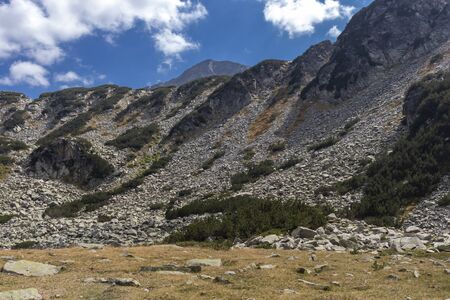 Autumn Panorama of Fish Banderitsa lake, Pirin Mountain, Bulgariaの写真素材