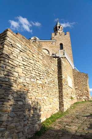 Sunset view of Ruins of The capital city of the Second Bulgarian Empire medieval stronghold Tsarevets, Veliko Tarnovo, Bulgariaのeditorial素材