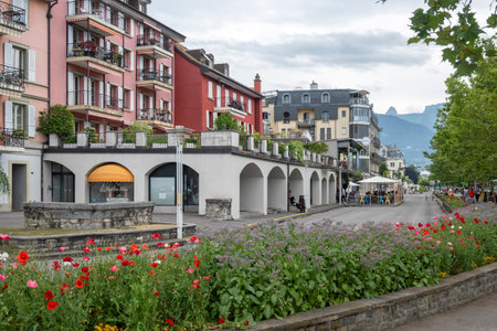 VEVEY, SWITZERLAND - JUNE 19, 2023: Summer Panorama of Embankment of town of Vevey, Canton of Vaud, Switzerlandのeditorial素材