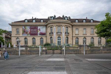 VEVEY, SWITZERLAND - JUNE 19, 2023: Summer Panorama of Embankment of town of Vevey, Canton of Vaud, Switzerlandのeditorial素材