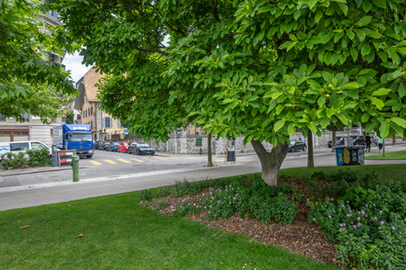 VEVEY, SWITZERLAND - JUNE 19, 2023: Summer Panorama of Embankment of town of Vevey, Canton of Vaud, Switzerlandのeditorial素材