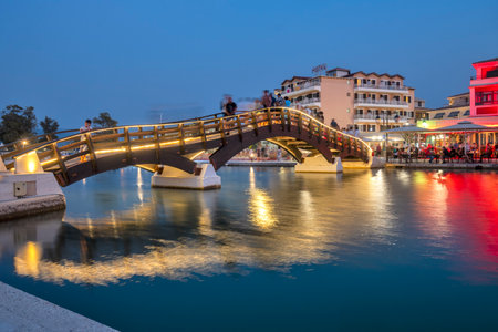 LEFKADA TOWN, GREECE - AUGUST 21, 2023: Amazing Sunset view of costal street of town of Lefkada, Ionian Islands, Greeceのeditorial素材
