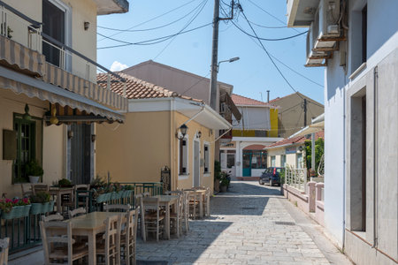 LEFKADA TOWN, GREECE - AUGUST 26, 2023: Typical Street and building at town of Lefkada,  Ionian Islands, Greeceのeditorial素材