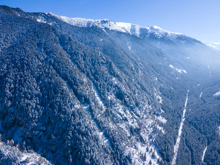 Aerial winter view of Rila Mountain near Beli Iskar village, Sofia Region, Bulgariaの写真素材