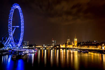London skyline at Night from bridgeのeditorial素材