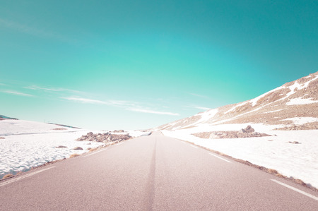 View on Street in the mountain landscape of norwayの写真素材