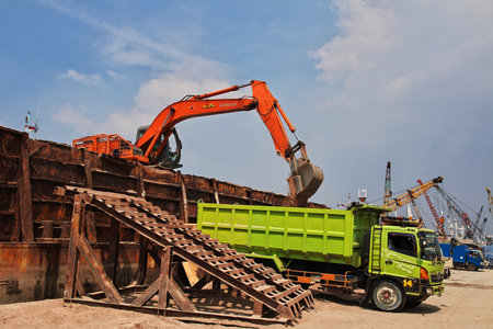 Jakarta, Indonesia - 29 Jul 2016. The cargo port in Jakarta cityのeditorial素材