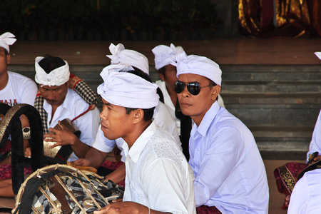 Bali, Indonesia - 05 Aug 2016. Prayer in the temple Ulun Danu Bratan.のeditorial素材