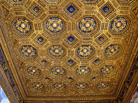 Florence / Italy - 13 Jul 2011: Palazzo Vecchio in Florence, Italyのeditorial素材