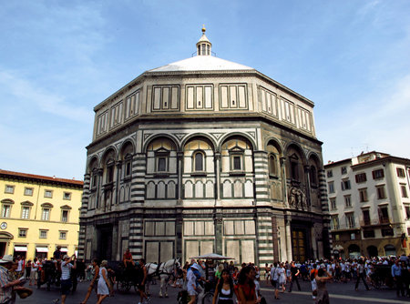 Florence, Italy - 13 Jul 2011: San Giovanni Baptistery, Florence, Italyのeditorial素材