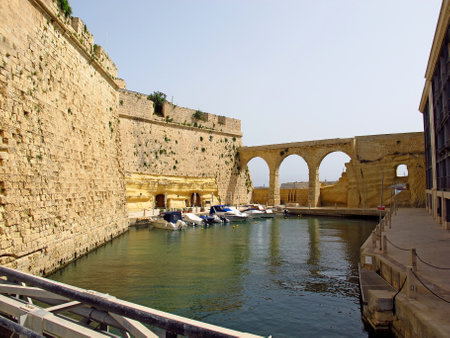 Birgu, Vittoriosa / Malta - 19 Jul 2011: Fort St Angel, Birgu, Vittoriosa, Maltaのeditorial素材