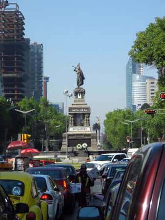 Mexico city / Mexico - 01 Mar 2011: The traffic in Mexico city, Mexicoのeditorial素材