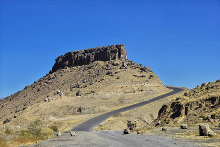 Shibam / Yemen - 02 Jan 2013: The road in mountains of Yemenのeditorial素材