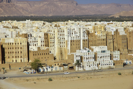 Shibam, Hadramaut / Yemen - 31 Dec 2012: The city of medieval skyscrapers, Shibam, Wadi Hadramaut, Yemenのeditorial素材