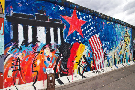 Berlin / Germany - 15 Sep 2015: Memorial of the Berlin Wall, Germanyのeditorial素材