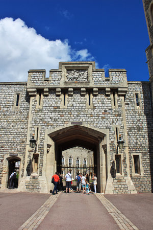 Windsor / UK - 29 Jul 2013: Buildings of Windsor castle in Englandのeditorial素材