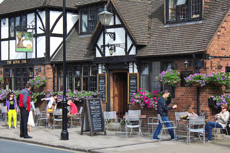 Windsor / UK - 29 Jul 2013: Buildings of Windsor city in Englandのeditorial素材