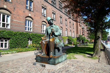 Copenhagen / Denmark - 28 Jun 2012: Anderson monument in Copenhagen, Denmarkのeditorial素材