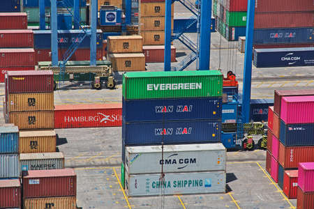 Valparaiso, Chile - 30 Dec 2019: Seaport in Valparaiso, Pacific coast, Chileのeditorial素材